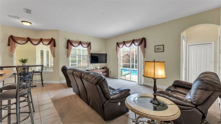 Image No.41-5 Bed Property for sale