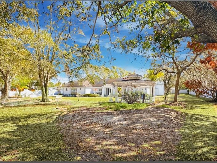 Image No.47-4 Bed Property for sale