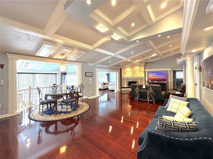 Image No.7-4 Bed Property for sale