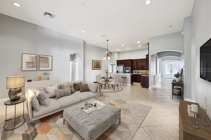 Image No.5-5 Bed Property for sale