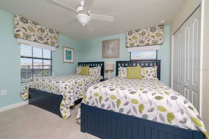 Image No.28-8 Bed Property for sale