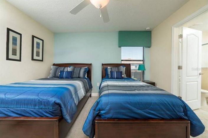 Image No.29-8 Bed Property for sale