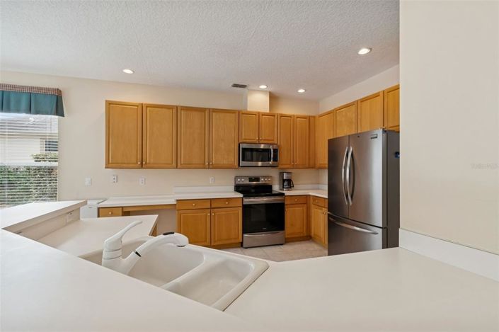 Image No.15-5 Bed Property for sale