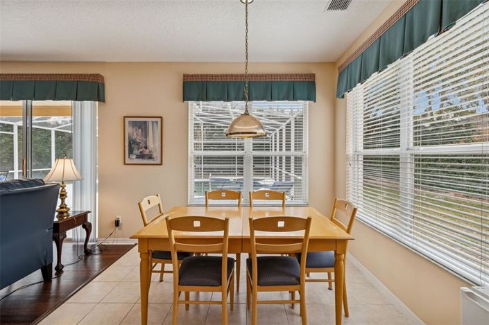 Image No.19-5 Bed Property for sale