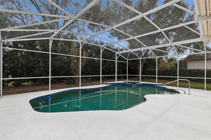 Image No.40-5 Bed Property for sale