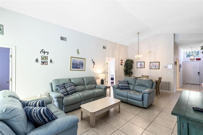 Image No.10-Propriété de 5 chambres à vendre à Clermont