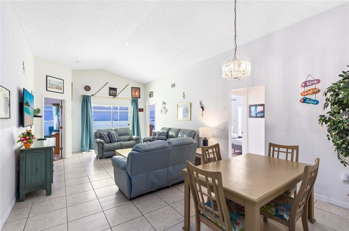 Image No.6-Propriété de 5 chambres à vendre à Clermont