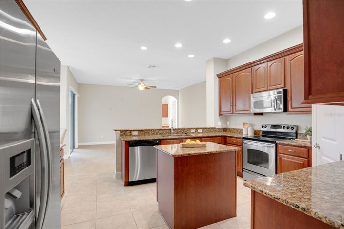 Image No.9-4 Bed Property for sale