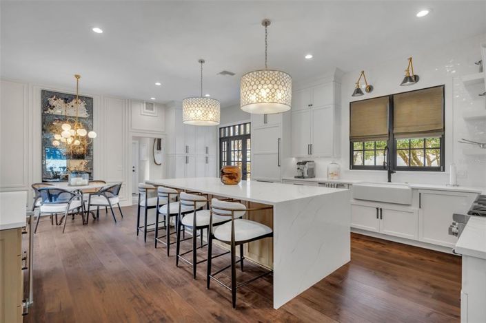 Image No.13-4 Bed Property for sale