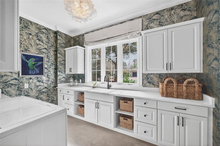 Image No.23-5 Bed Property for sale