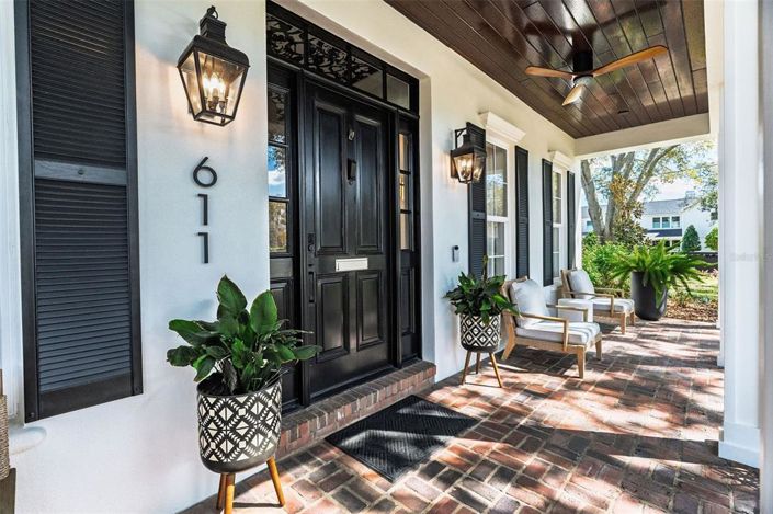 Image No.3-5 Bed Property for sale