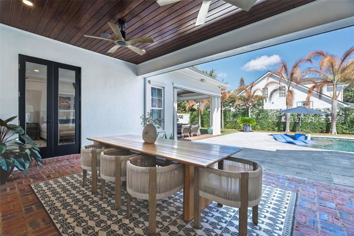 Image No.35-5 Bed Property for sale