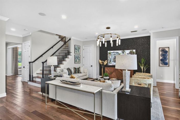 Image No.8-5 Bed Property for sale