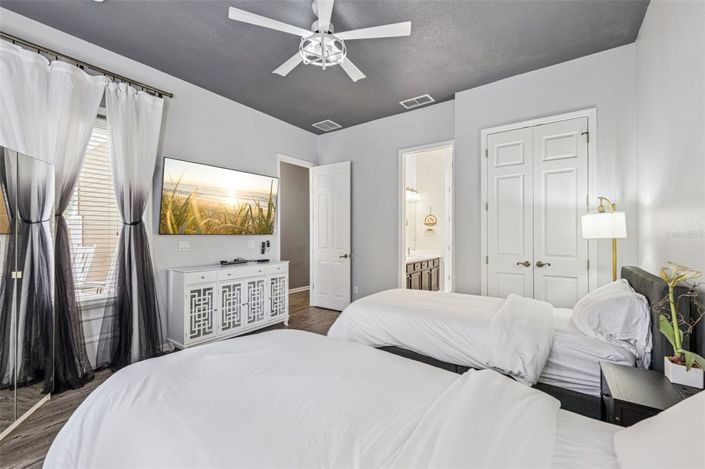 Image No.19-4 Bed Property for sale