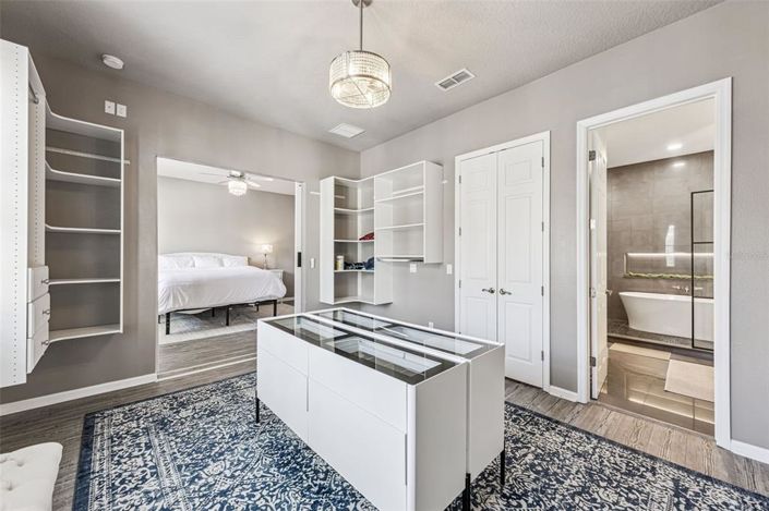 Image No.24-4 Bed Property for sale