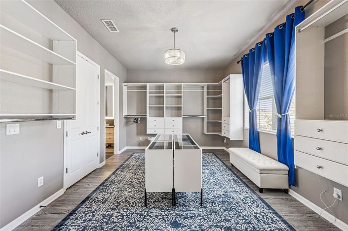 Image No.25-4 Bed Property for sale