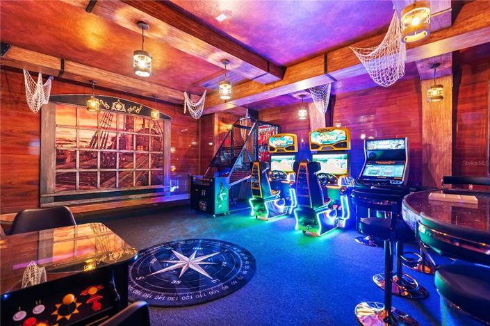 Image No.34-6 Bed Property for sale