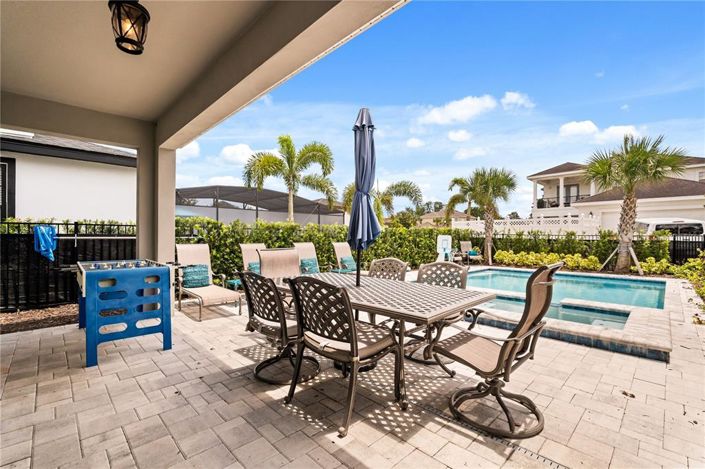 Image No.37-6 Bed Property for sale