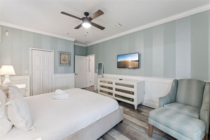 Image No.15-8 Bed Property for sale