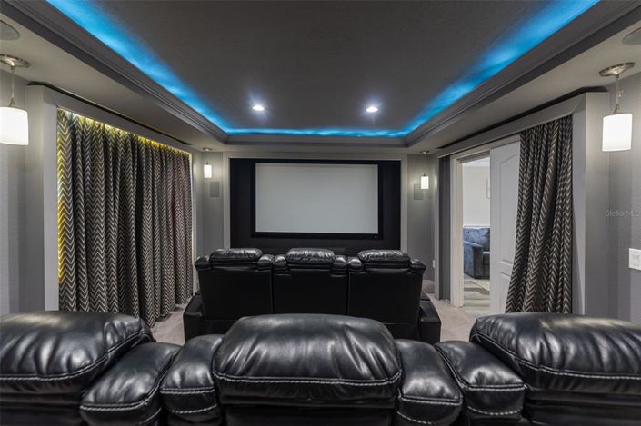 Image No.34-8 Bed Property for sale