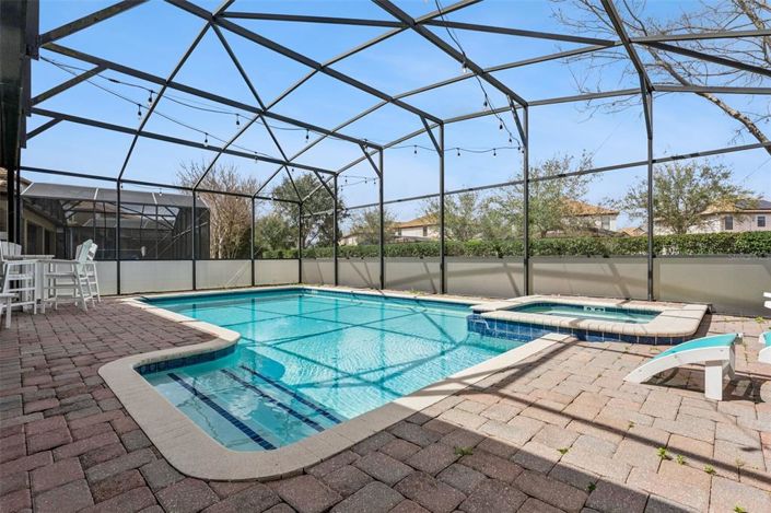 Image No.39-8 Bed Property for sale