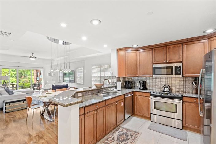 Image No.13-3 Bed Property for sale