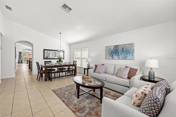 Image No.5-Propriété de 4 chambres à vendre à Davenport