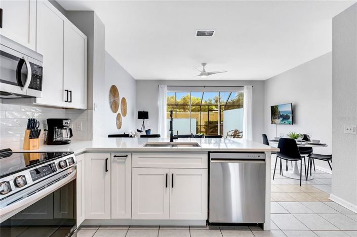 Image No.12-3 Bed Townhouse for sale