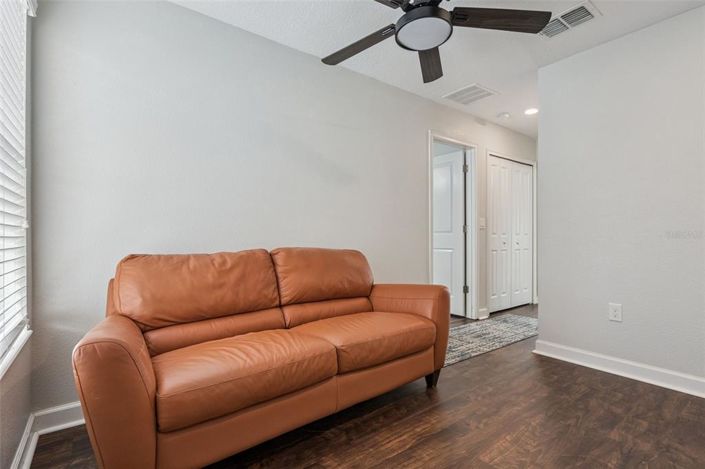 Image No.17-3 Bed Property for sale