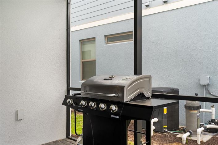 Image No.20-6 Bed Property for sale