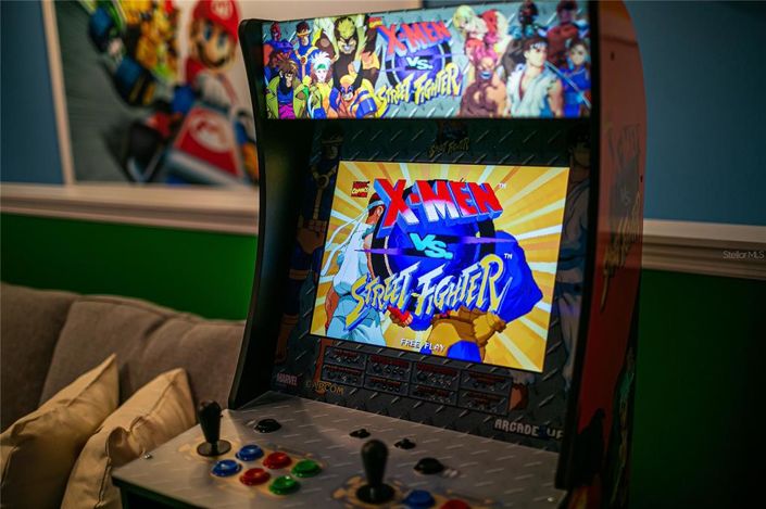 Image No.25-5 Bed Townhouse for sale