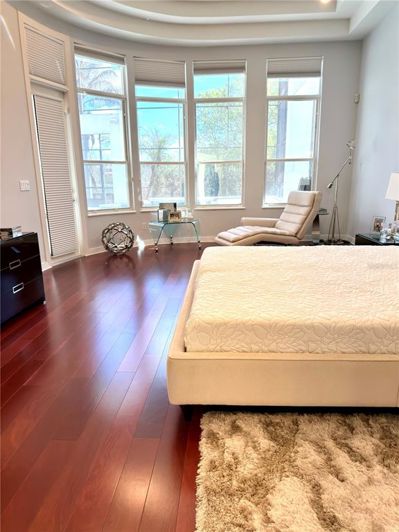 Image No.22-5 Bed Property for sale