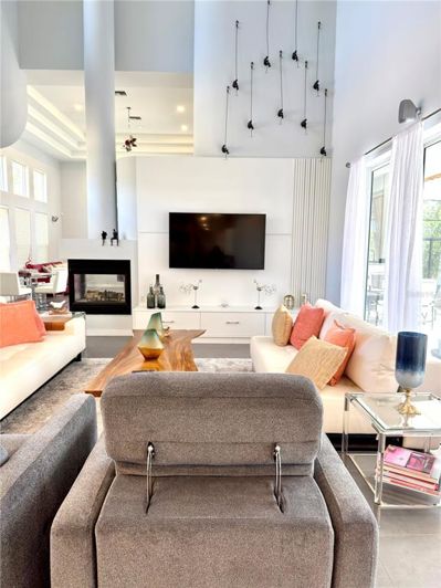 Image No.32-5 Bed Property for sale