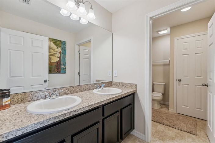 Image No.27-5 Bed Property for sale