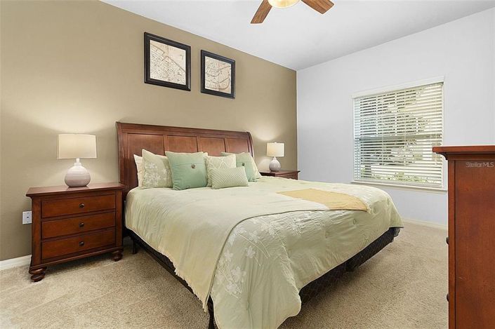 Image No.13-3 Bed Townhouse for sale