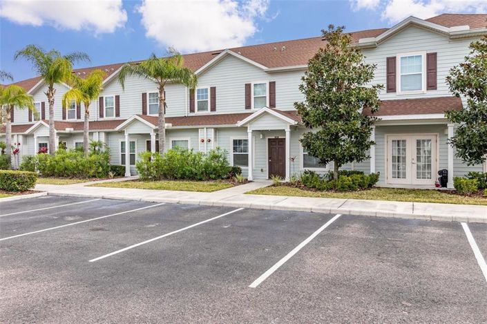 Image No.52-3 Bed Townhouse for sale