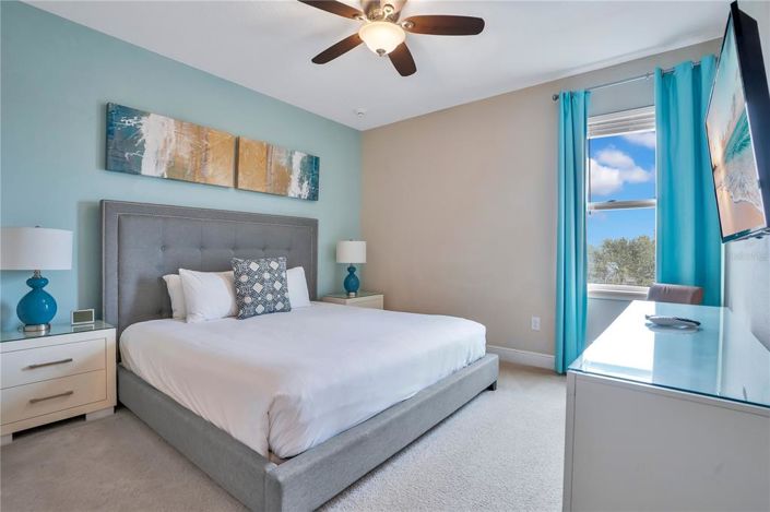 Image No.42-8 Bed Property for sale