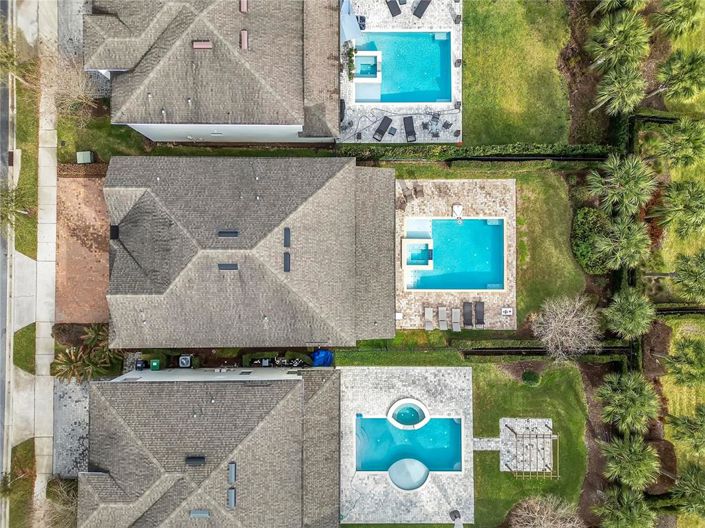 Image No.5-8 Bed Property for sale