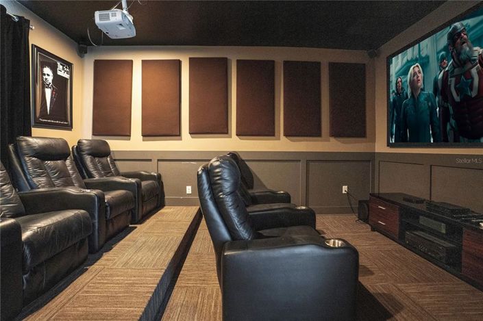 Image No.54-8 Bed Property for sale