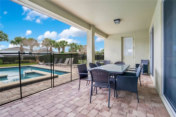 Image No.58-8 Bed Property for sale