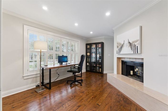 Image No.14-4 Bed Property for sale