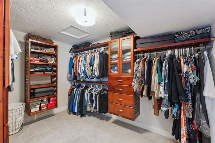 Image No.16-4 Bed Property for sale