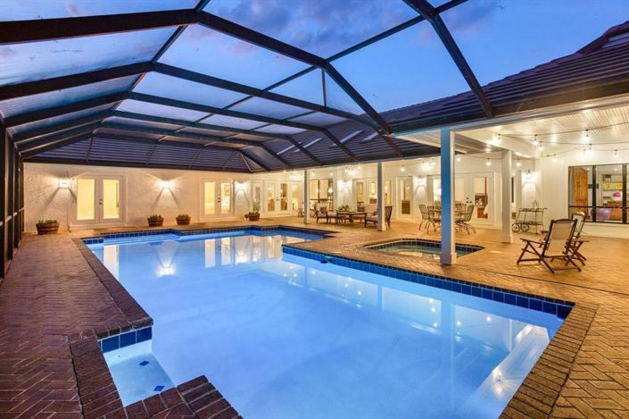 Image No.2-4 Bed Property for sale