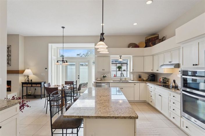 Image No.20-4 Bed Property for sale