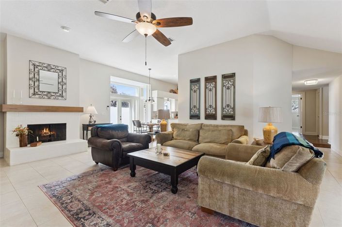 Image No.22-4 Bed Property for sale