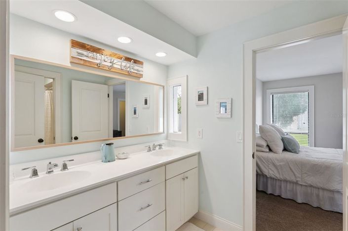 Image No.27-4 Bed Property for sale