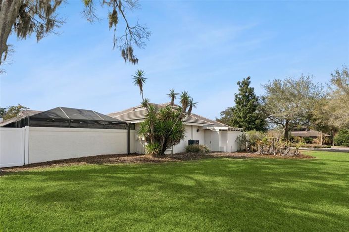 Image No.38-4 Bed Property for sale