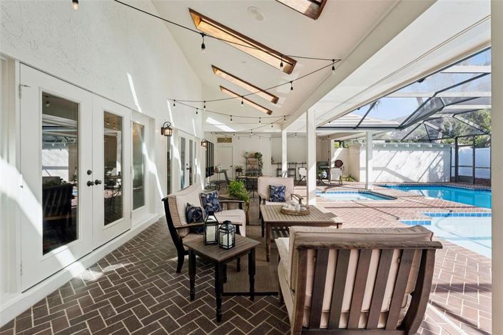 Image No.6-4 Bed Property for sale