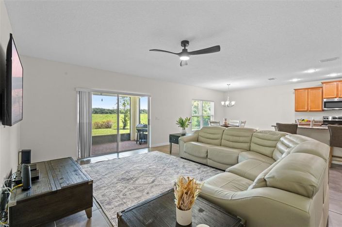 Image No.7-Propriété de 3 chambres à vendre à Kissimmee