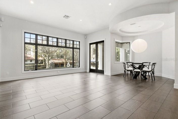 Image No.16-4 Bed Property for sale